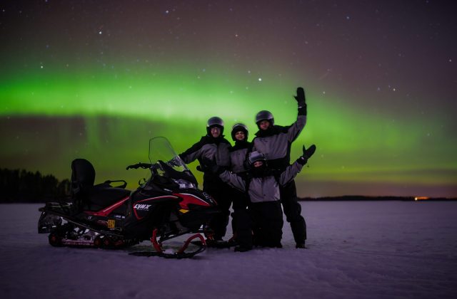 Aurora borealis snowmobile safari pure lapland rovaniemi